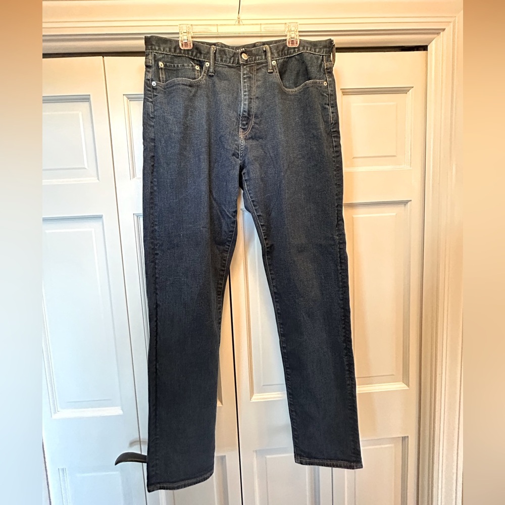 Men’s Gap Athletic Fit Jeans - 36x36 - Dark Wash